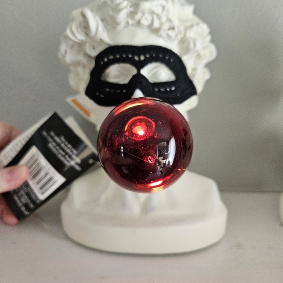 NWT Michaels Ashland Gothic Bordeaux Bubble Gum Man & Woman Busts - Picture 7 of 10